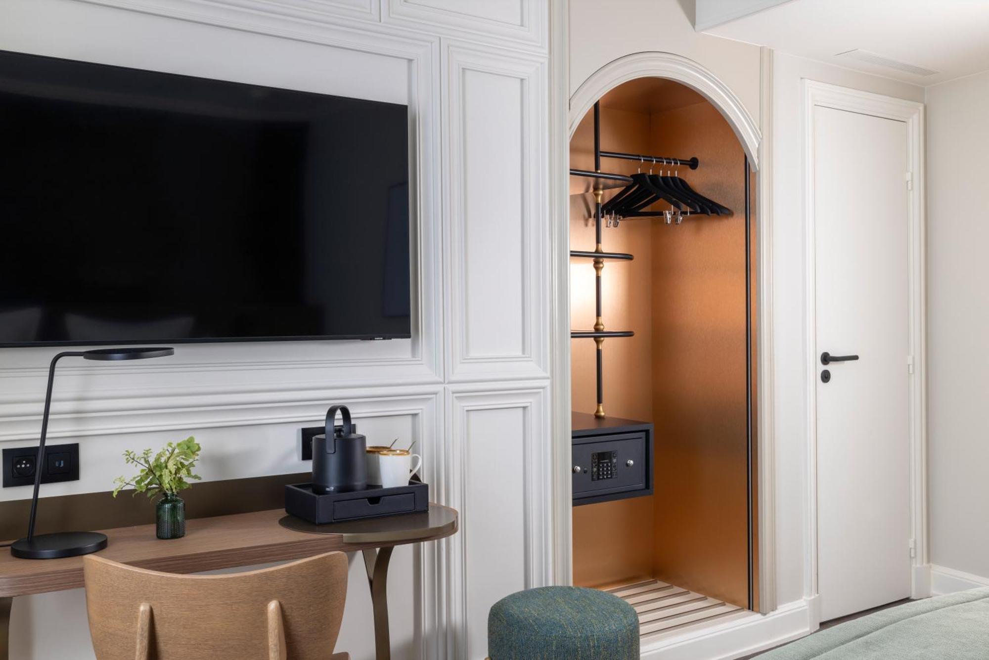 Hotel L'Ormaie & Spa Париж Екстериор снимка