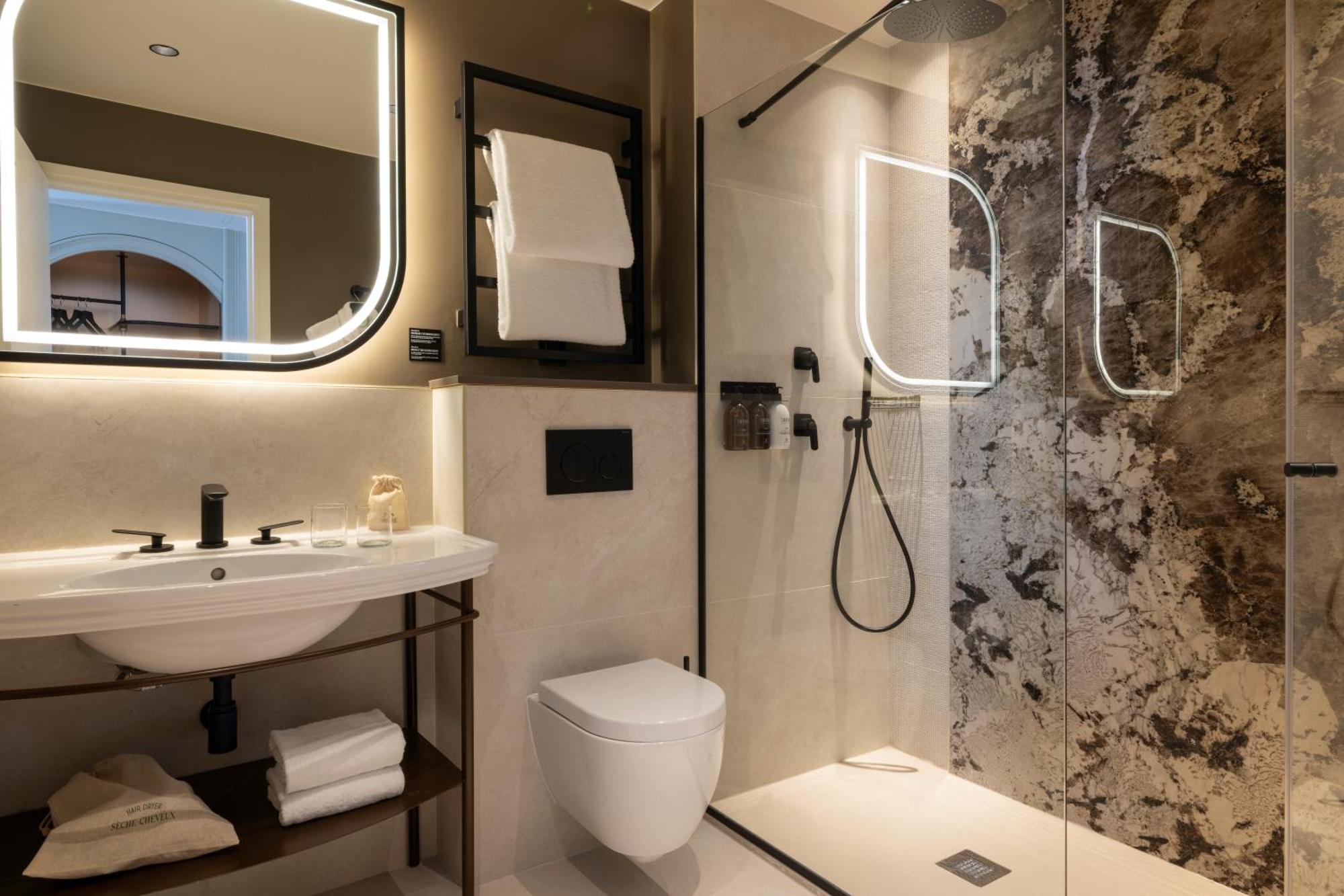 Hotel L'Ormaie & Spa Париж Екстериор снимка