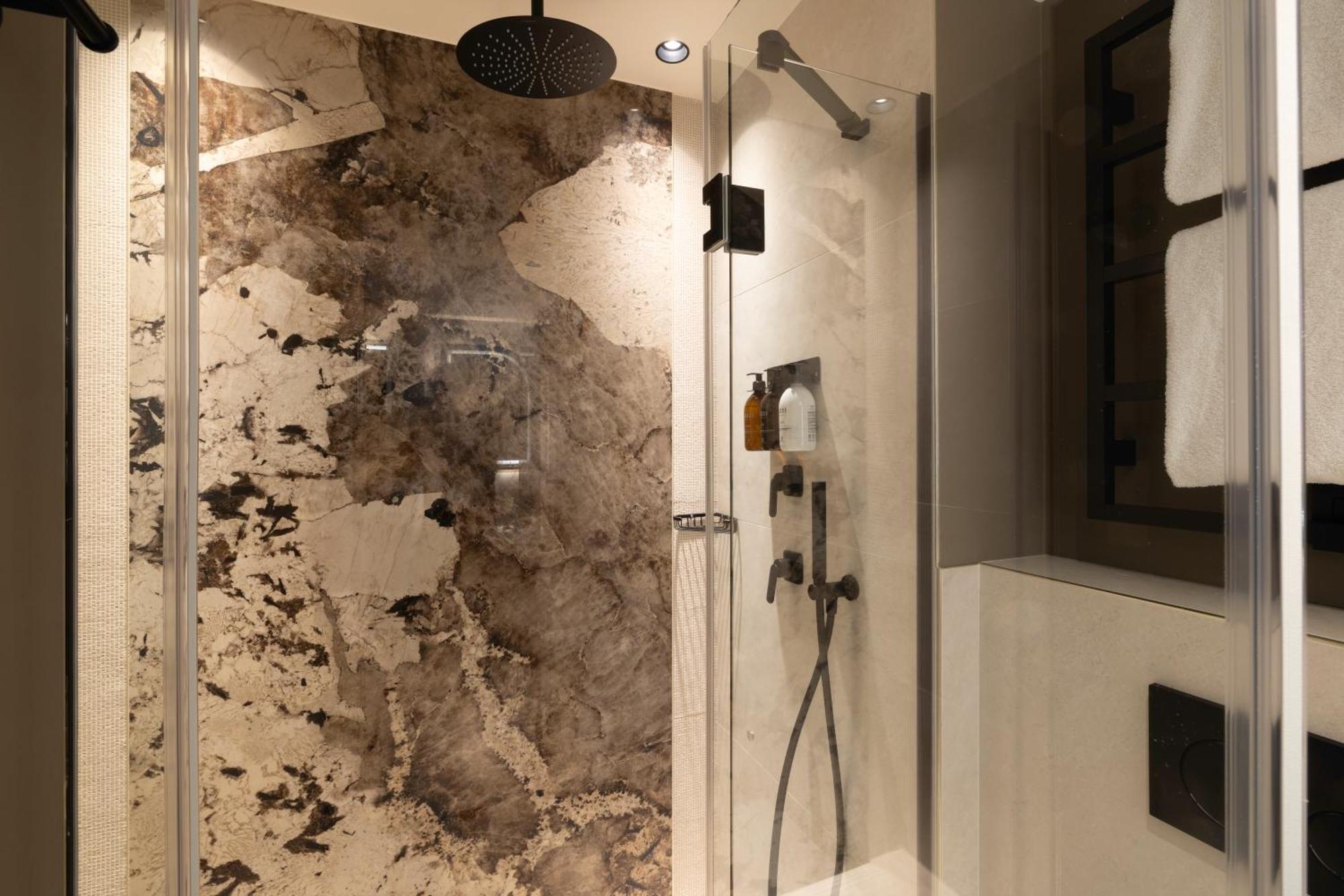 Hotel L'Ormaie & Spa Париж Екстериор снимка